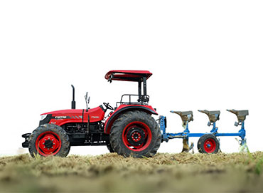 Kartar Tractor in Field